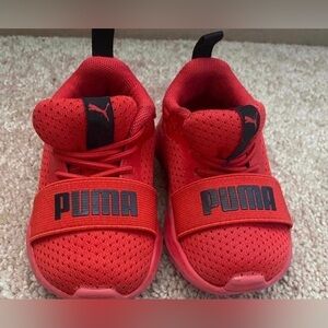 Toddler Puma Shoes (Size 5C)